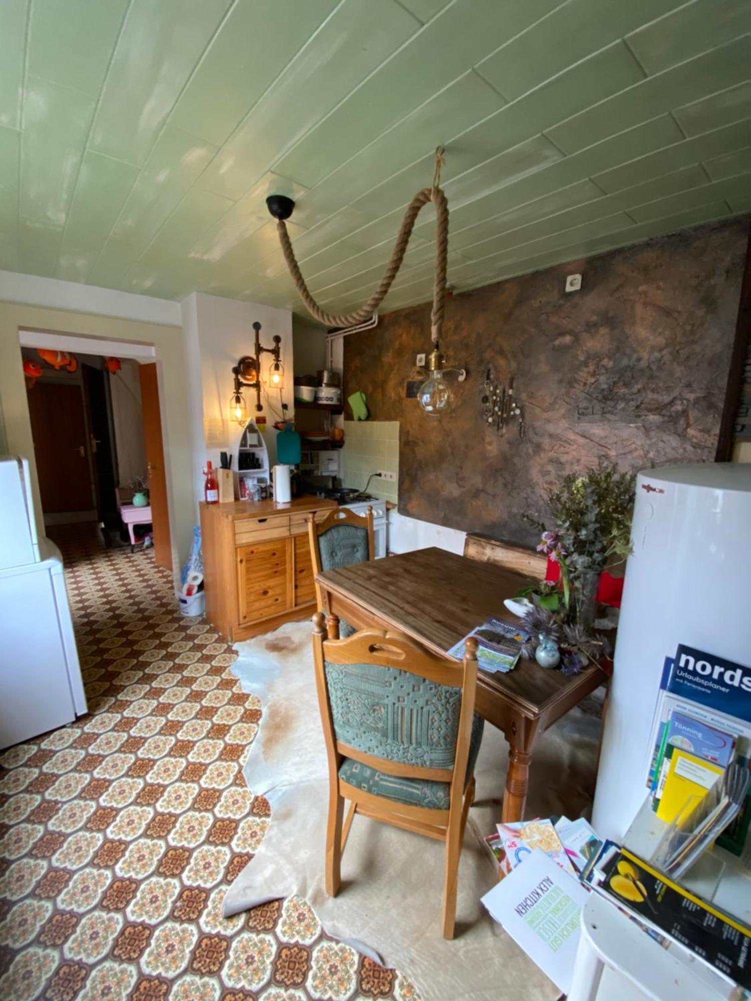 Privartzimmer 'Ausfahrt Freihalten' フースム エクステリア 写真