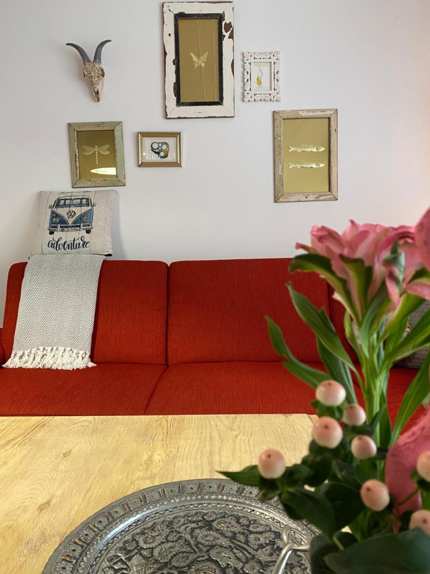 Privartzimmer 'Ausfahrt Freihalten' フースム エクステリア 写真